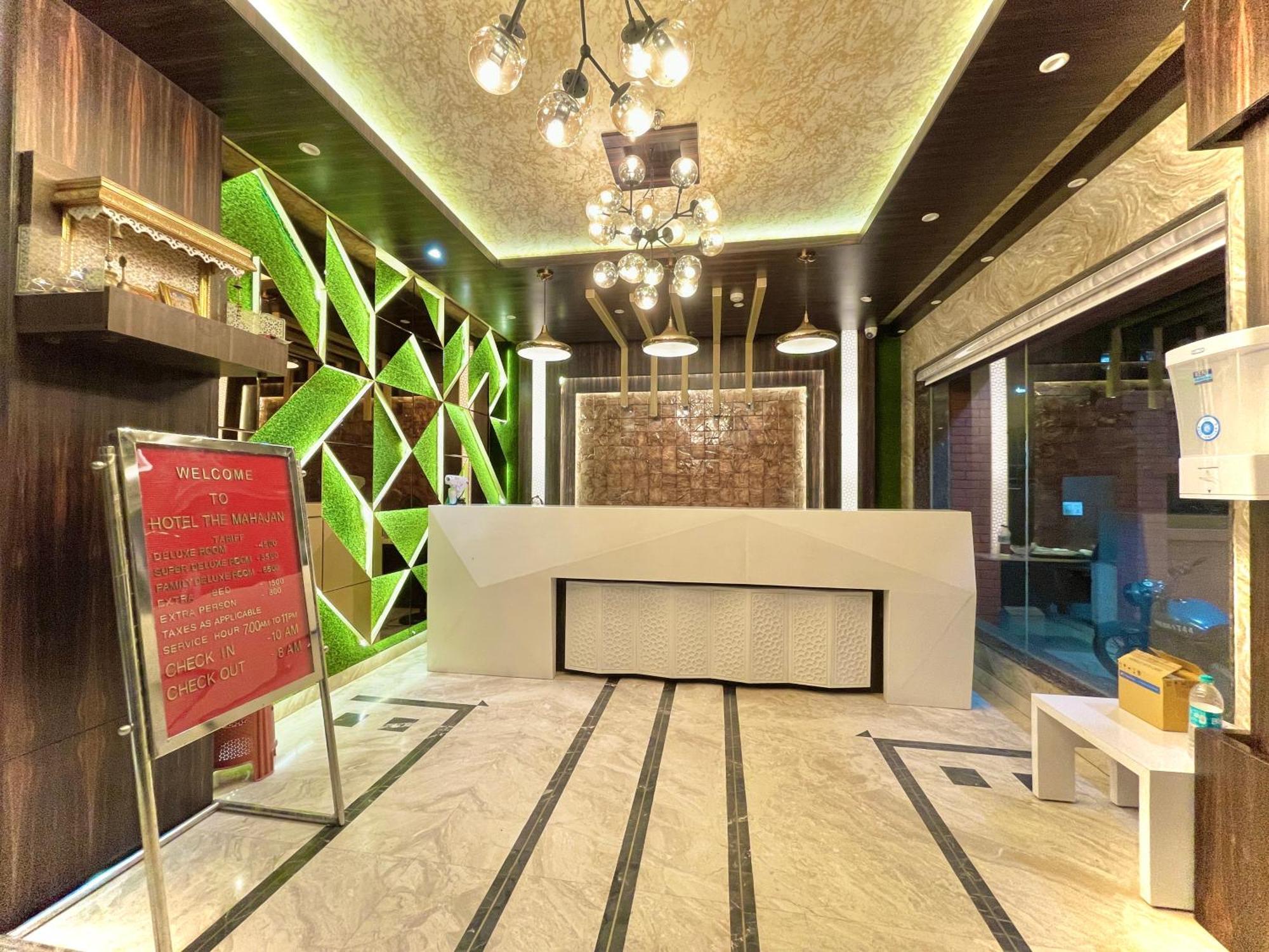 Hotel Kuber Palace ! Puri Near-Sea-Beach-And-Temple Fully-Air-Conditioned-Hotel With-Lift-And-Parking-Facility Exteriör bild