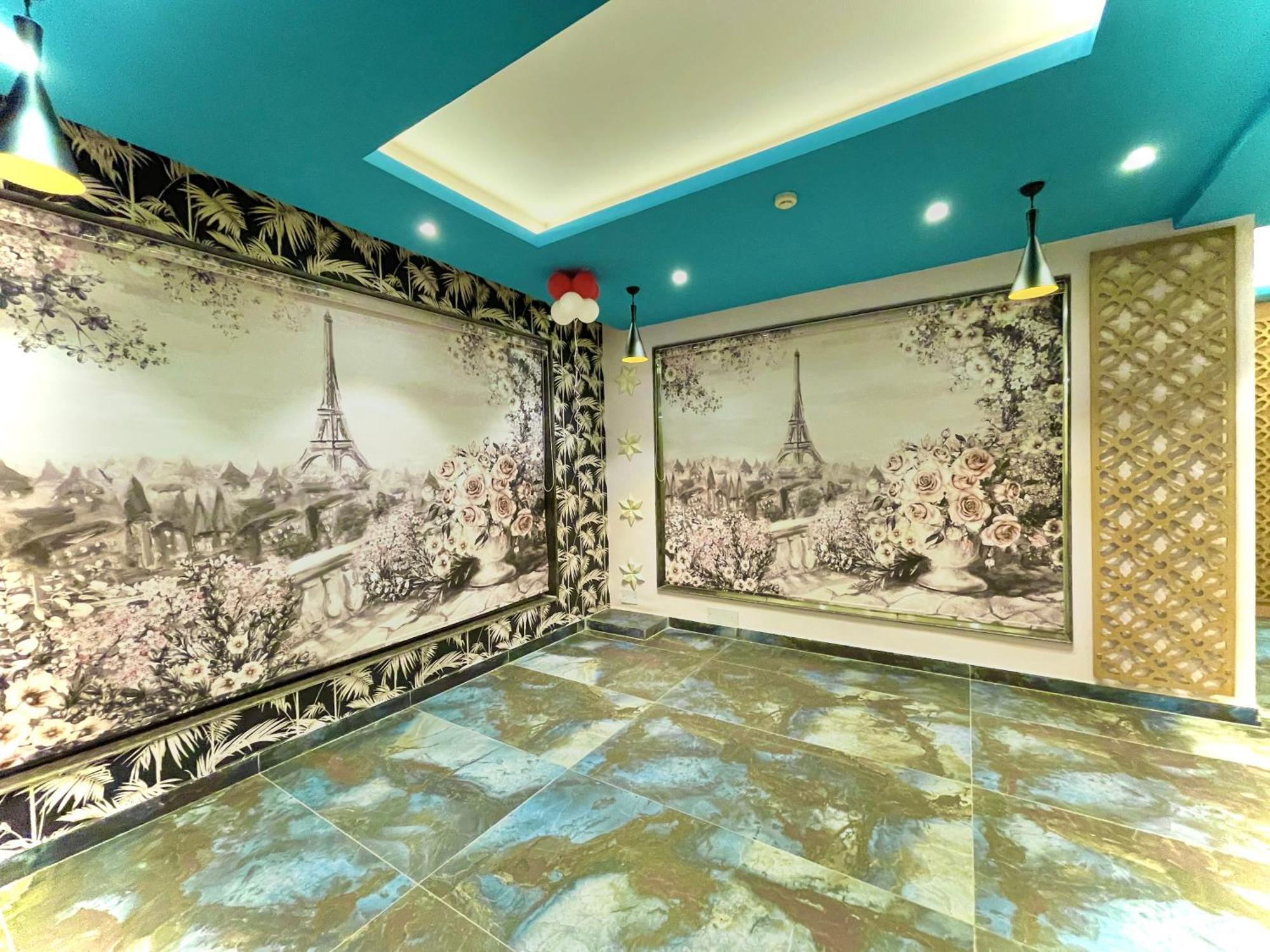 Hotel Kuber Palace ! Puri Near-Sea-Beach-And-Temple Fully-Air-Conditioned-Hotel With-Lift-And-Parking-Facility Exteriör bild